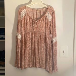 Hollister Blouse